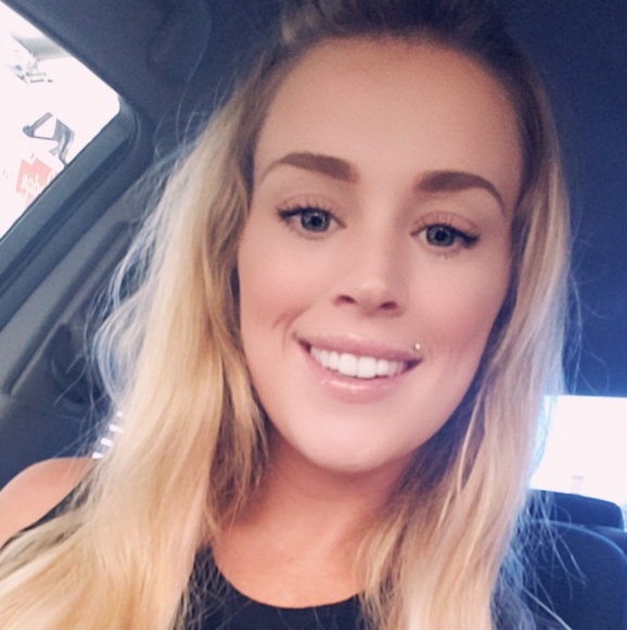 Meet your Posher, Bree - Picture 1 of 1